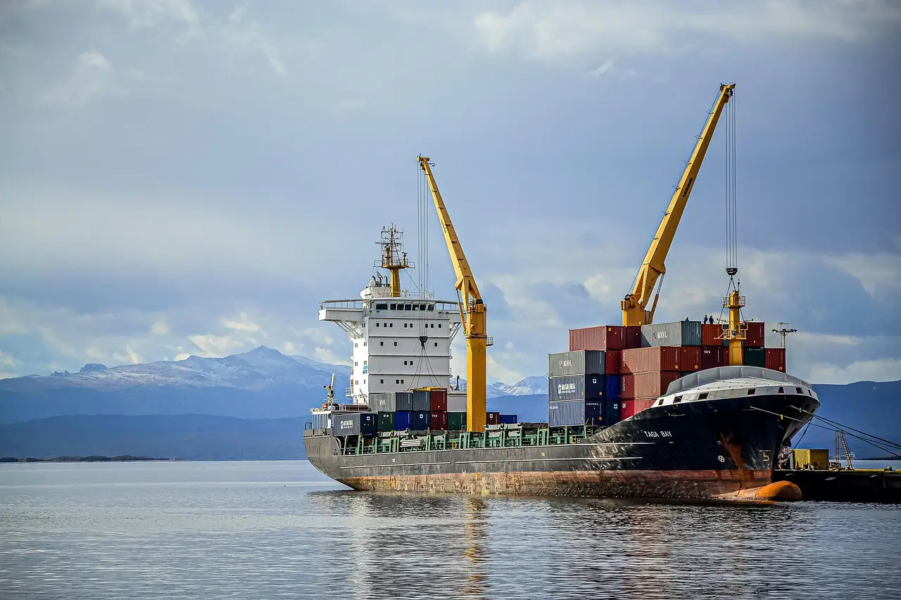 LATAM Cargo introduces VR training at Miami hub - Logistics Manager