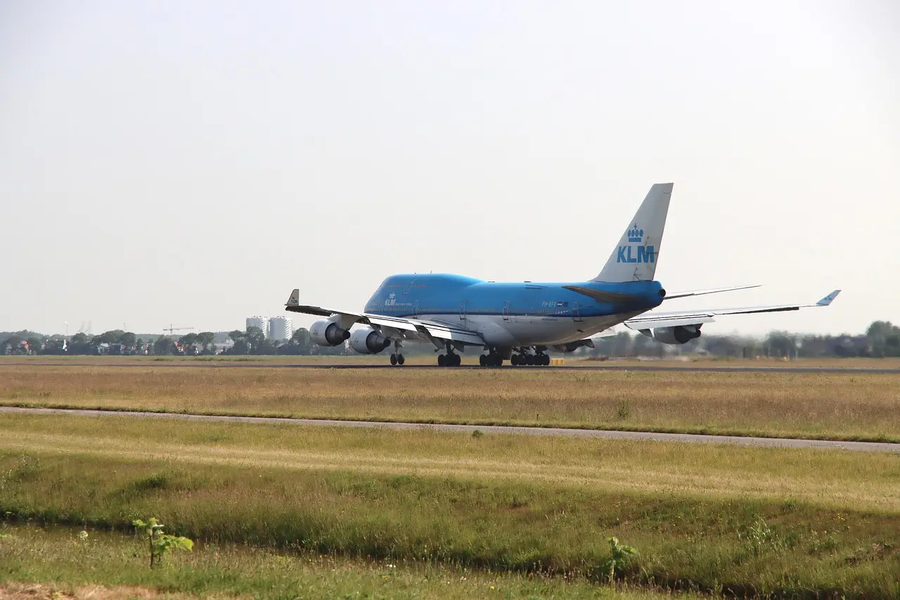 Libya’s airspace emerges from a decade of restrictions - Middle East Online